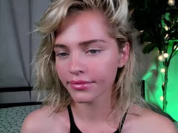 webcam girl dollorrie image #2288102