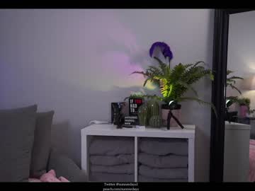 webcam girl sunniedayz image #1789660