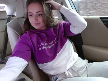 webcam girl juicy_peach88 image #4060454