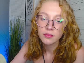 webcam girl little_hot1ie image #2247054