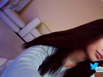 webcam girl hollyextra image #3052424
