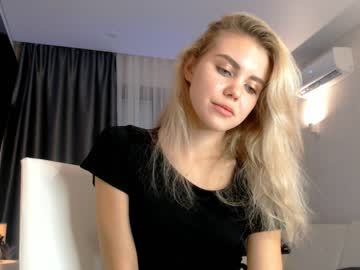 webcam girl amourvenenum image #2761711