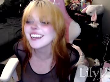 webcam girl lilypixel image #2818191