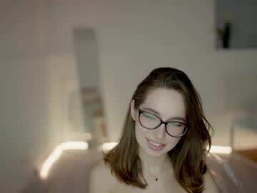 webcam girl silent_chill image #6240723