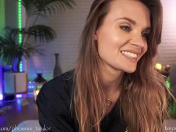webcam girl phoenix_taylor image #3464037