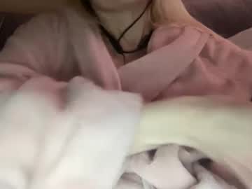 webcam girl feralyn image #6535650