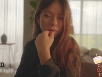 webcam girl emma_lu1 image #6879465