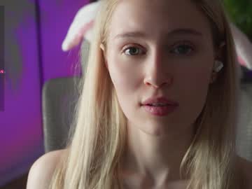 webcam girl sonyaericsson image #6850884