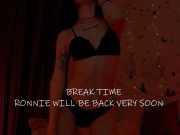 webcam girl ronnie_moon image #1370501