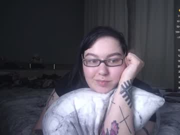 webcam girl 8wolf8 image #6305659