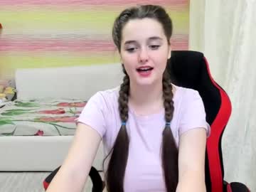 webcam girl emmika_ image #1438714