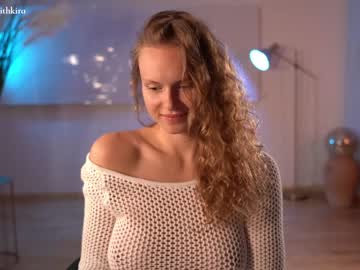 webcam girl chillwithkira image #4256585