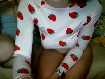 webcam couple littlelunaishorny image #1161445