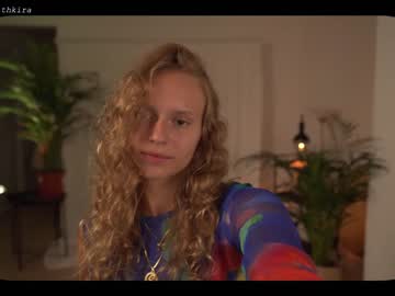 webcam girl chillwithkira image #2458755