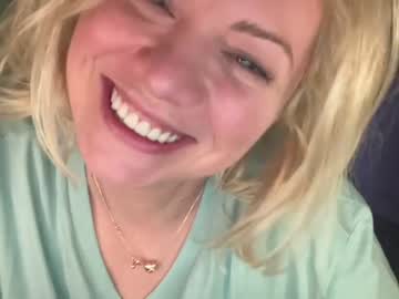 webcam girl kiradivine image #6369082