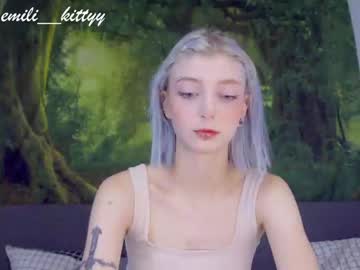 webcam girl lit1le_kitty_ image #2311590