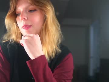 webcam girl crimsonxrapture image #1072043