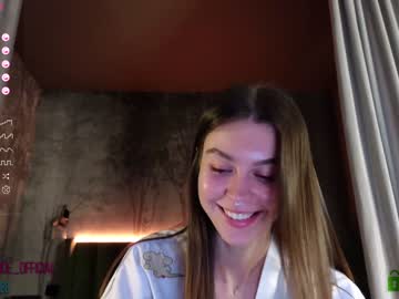 webcam girl nika_lodge image #5615110