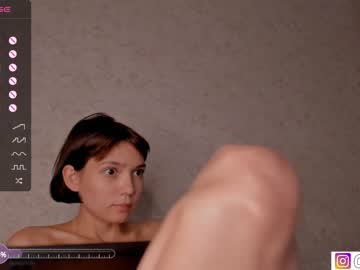 webcam girl bzzzme image #5251567