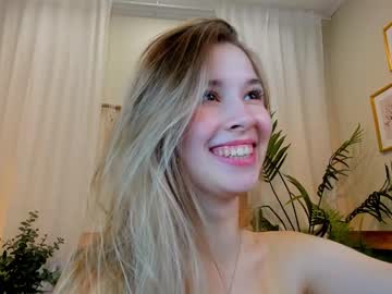 webcam girl milablush image #4939239