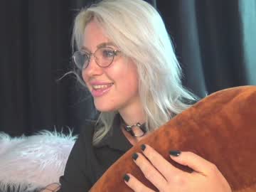 webcam girl xtina__ image #2783787