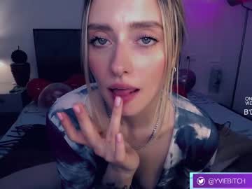 webcam girl _yvie_ image #4861048