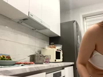 webcam girl yana_squrel_22 image #3869806