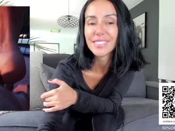 webcam girl miiiawallace image #2870245