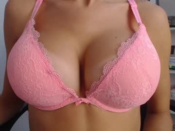 webcam girl eat_mee_out image #2814519