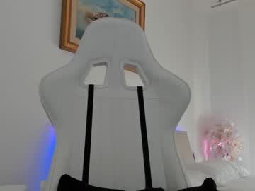 webcam girl christine0990__ image #6550006