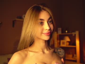 webcam girl cuteelsa_ image #5986486