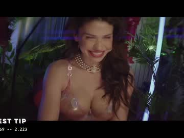 webcam girl lucieoude_ image #3786535