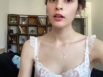 webcam girl wonderland_stia image #5478346