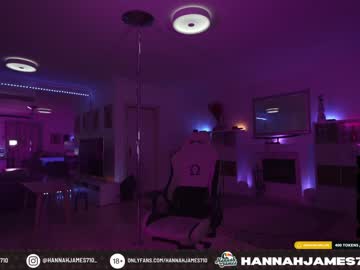 webcam girl hannahjames710 image #3054297