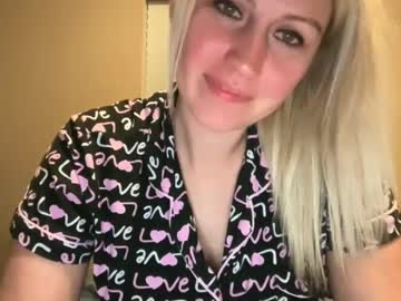 webcam girl smexxii93 image #6423359