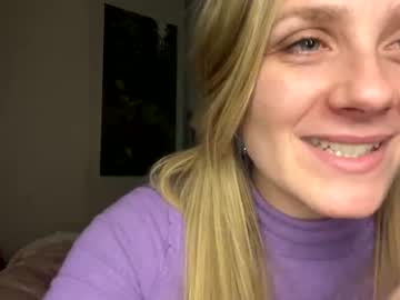 webcam girl millie_420 image #3651772