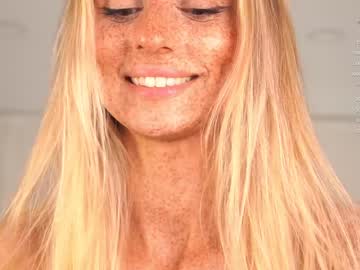 webcam girl artease image #5765411