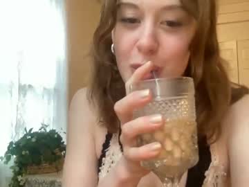 webcam girl itsmiralou image #4221720