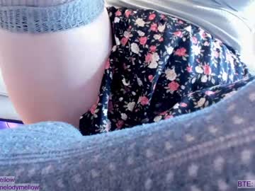 webcam girl in_tune image #954679