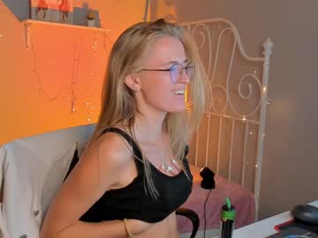 webcam girl linellali image #2513546
