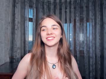 webcam girl shy_media image #4504776
