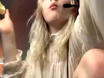 webcam girl holydori image #1394016