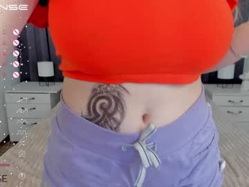 webcam girl emmika_ image #3633102