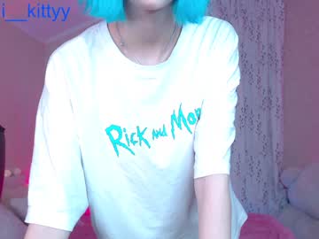 webcam girl lit1le_kitty_ image #1009448