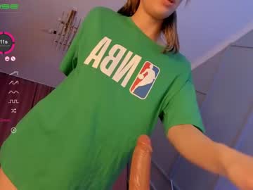 webcam girl aerri_lee image #1524279