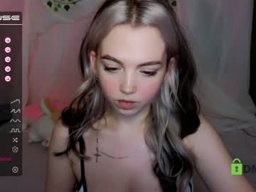 webcam girl small_blondee image #4916921