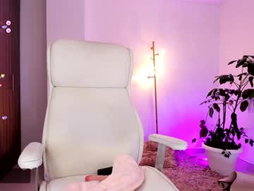 webcam girl ashley2004_ image #6237719