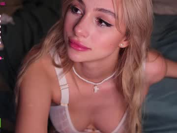 webcam girl babeholly image #4934421