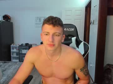webcam man cowsgomoo101 image #3335603