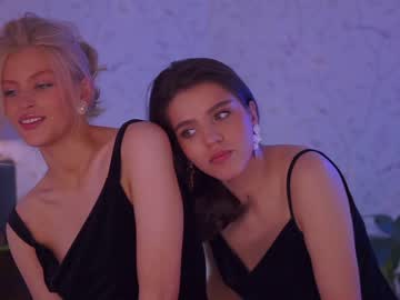 webcam girl _2strangers image #1463056
